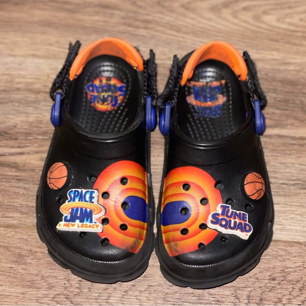 Good condition Space Jam Tune squad crocs